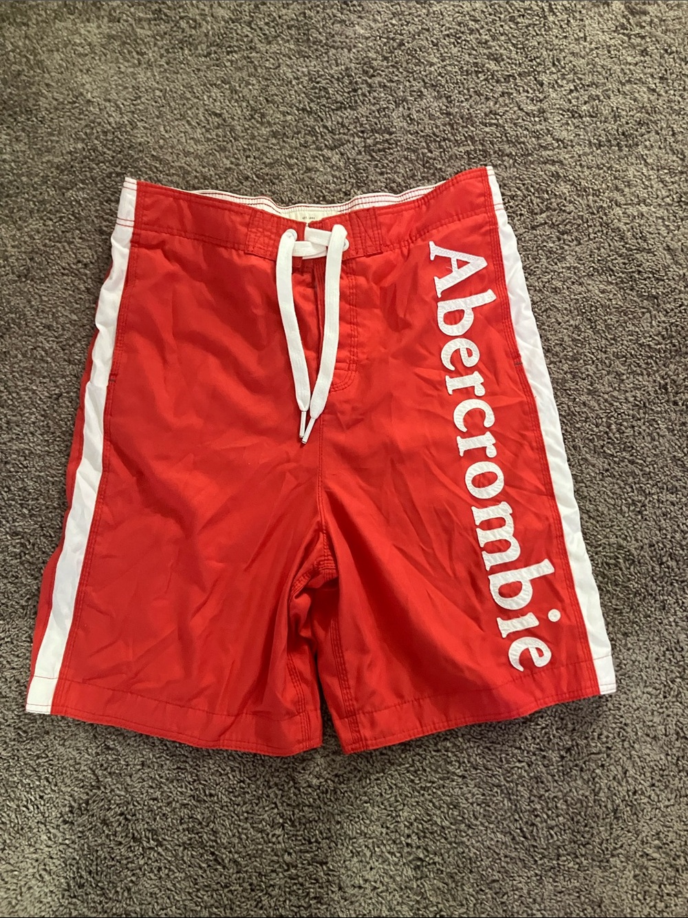 Vintage ABERCROMBIE Red Board shorts Size: Large